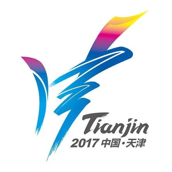 1946年7月1日是日本侵犯者降服佩服后，张家口初次公然记念中国共产党成立25周年的好日子。年夜街上锣鼓喧天，处处是游行表演的人群，范云天、康玉兰、王惠芬、林向东等电业工人也别离融汇在这片欢喜的海洋中。俄然，一股纷扰在小规模内惊扰了这份喜庆——一队公安兵士正在追捕奔逃的仝文和罗巧喷鼻。范云天和康玉兰闻讯后不谋而合的插手追捕步队，却鬼使神差的绊住了彼此。仝文和罗巧喷鼻奸刁逃走，范云天和康玉兰不打不成相识。